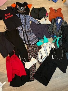 Huge 17 Piece Lot
